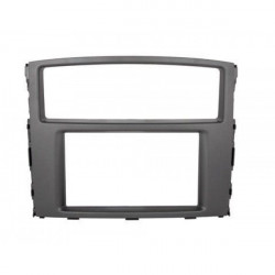 Площадка для камеры заднего вида Sky MI-5 (8076) на Mitsubishi Pajero4 (2009->)