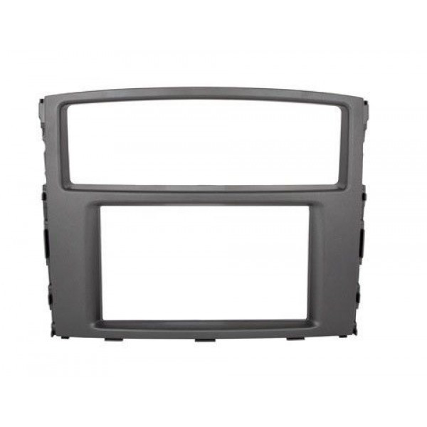 Площадка для камеры заднего вида Sky MI-5 (8076) на Mitsubishi Pajero4 (2009->) Площадка для камеры заднего вида Sky MI-5 (8076) на Mitsubishi Pajero4 (2009->)