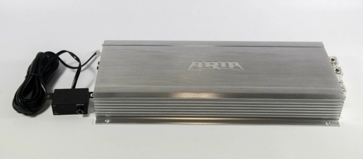 Усилитель Aria AP-D2000 Усилитель Aria AP-D2000
